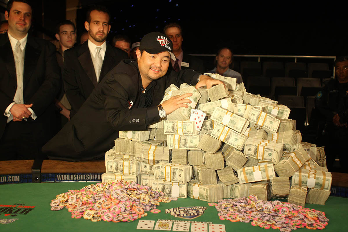 Jerry Yang giành chiến thắng World Series of Poker
